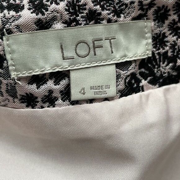 LOFT Skirt Womens 4 Pink Floral A-Line Mini Butterfly Print - Picture 6 of 8